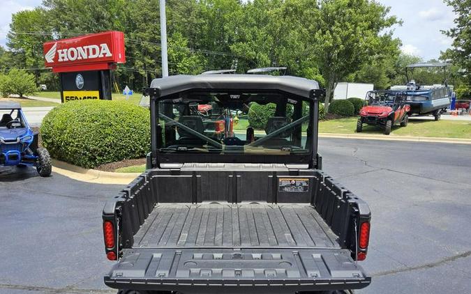 2026 Can-Am® Defender MAX DPS CAB HD10