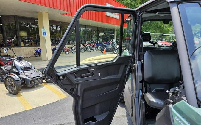 2026 Can-Am® Defender MAX DPS CAB HD10