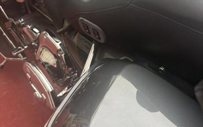 Harley-Davidson Road Glide CVO Ultra