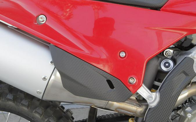 2026 Ducati Desmo450 MX