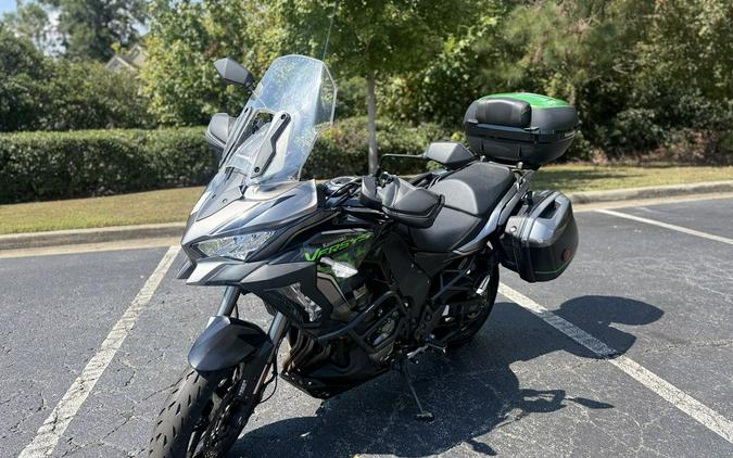 2022 Kawasaki Versys® 1000 SE LT+