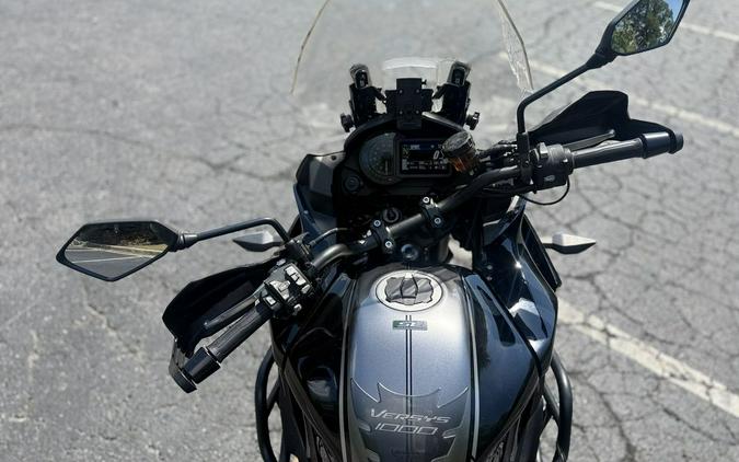 2022 Kawasaki Versys® 1000 SE LT+
