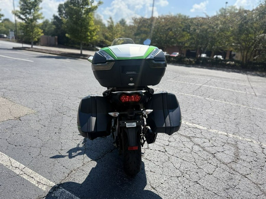 2022 Kawasaki Versys® 1000 SE LT+