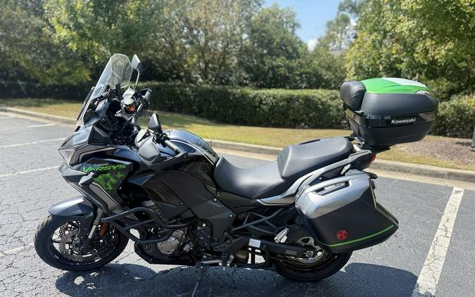2022 Kawasaki Versys® 1000 SE LT+