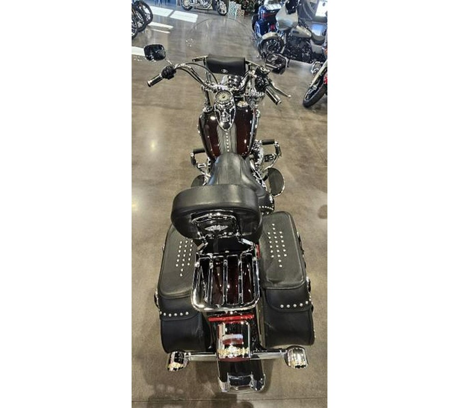 2011 Harley-Davidson® FLSTC - Heritage Softail® Classic