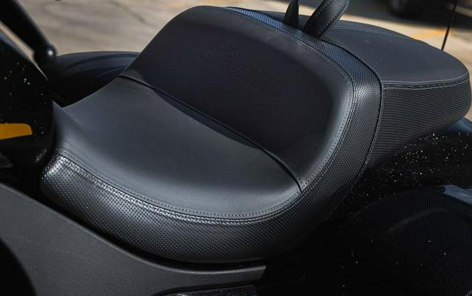 2026 Indian Motorcycle® Challenger® Dark Horse® 112 w/PowerBand Audio Black Crystal w/Black Metalli