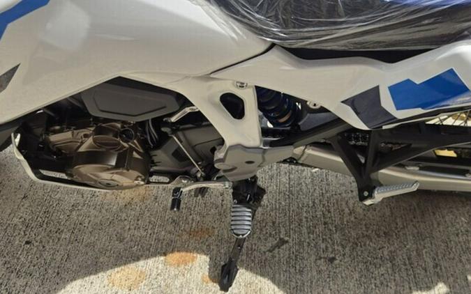 2026 Honda Africa Twin Adventure Sports ES