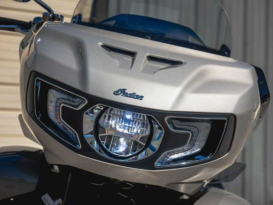 2026 Indian Motorcycle® Pursuit® Limited 112 w/PowerBand Audio Silver Quartz Metallic