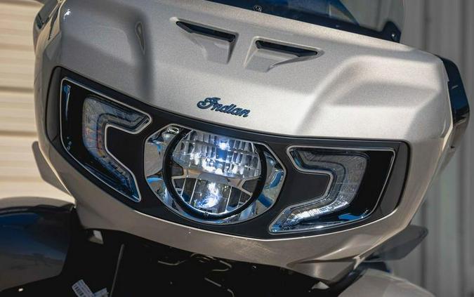 2026 Indian Motorcycle® Pursuit® Limited 112 w/PowerBand Audio Silver Quartz Metallic