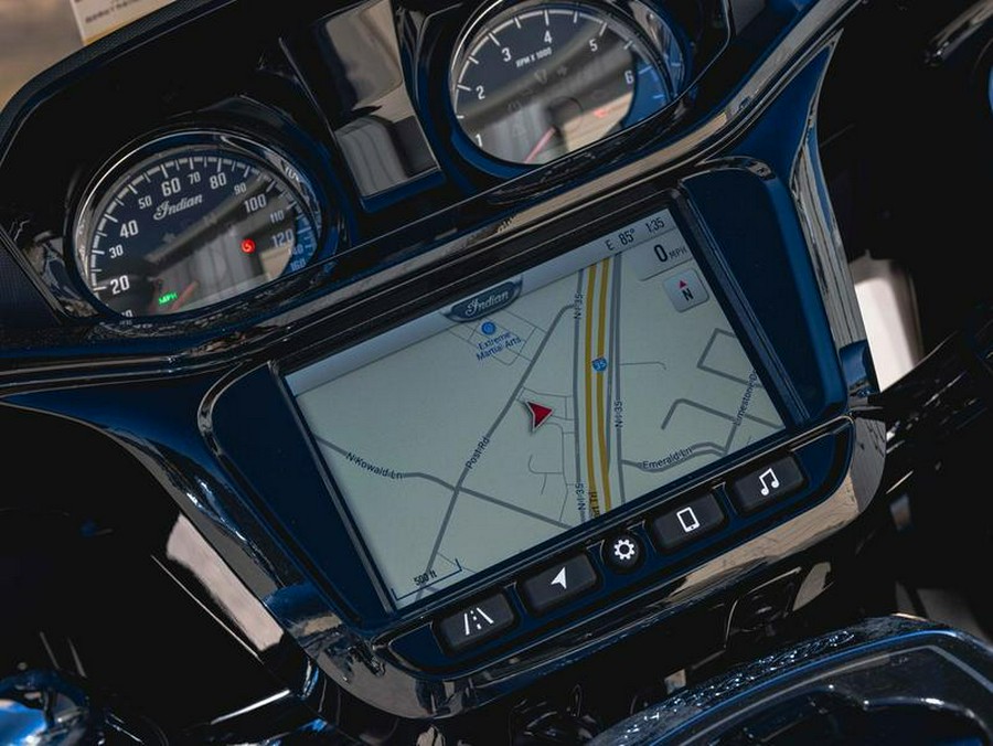 2026 Indian Motorcycle® Pursuit® Limited 112 w/PowerBand Audio Silver Quartz Metallic