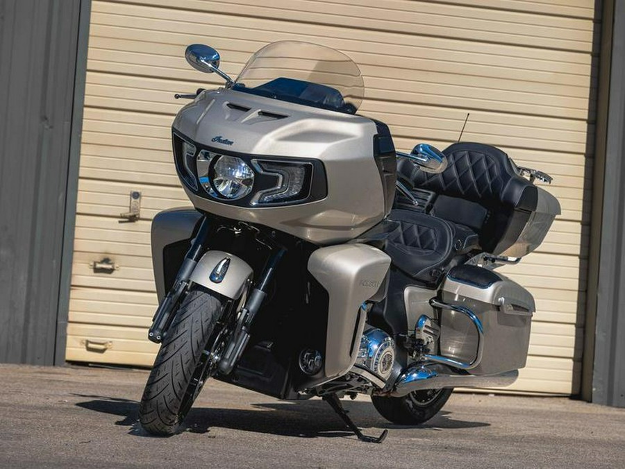 2026 Indian Motorcycle® Pursuit® Limited 112 w/PowerBand Audio Silver Quartz Metallic