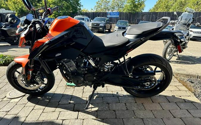 2021 KTM Duke 890