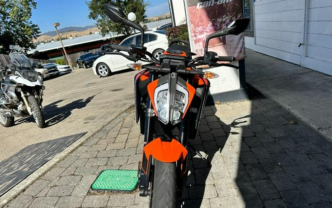 2021 KTM Duke 890