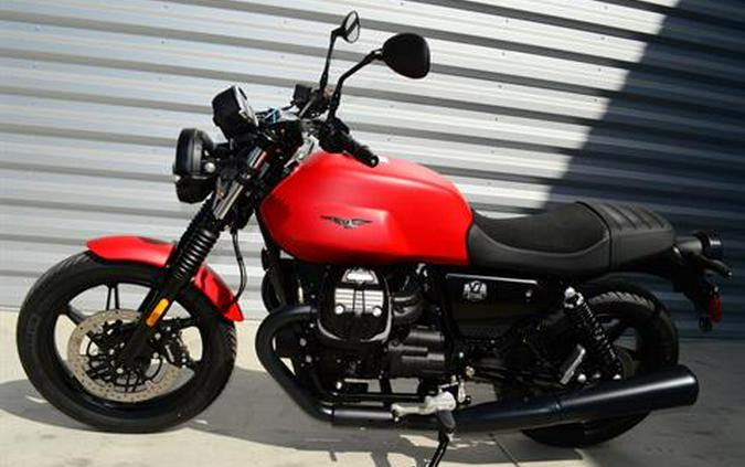 2024 Moto Guzzi V7 Stone