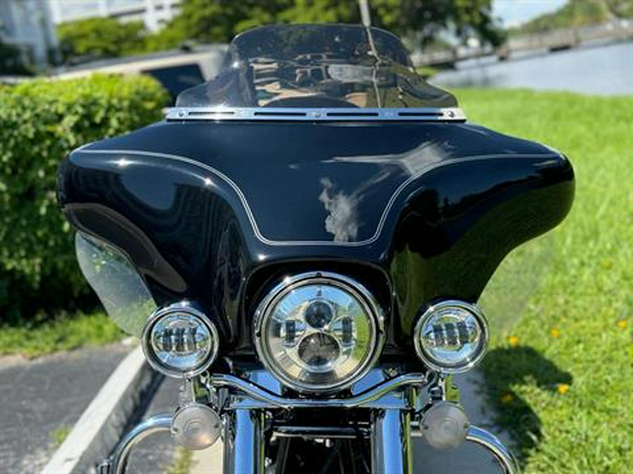 2004 Harley-Davidson FLHTC/FLHTCI Electra Glide® Classic