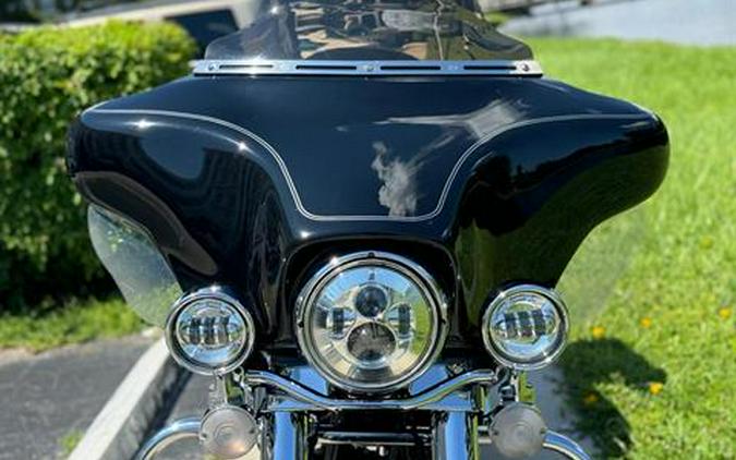 2004 Harley-Davidson FLHTC/FLHTCI Electra Glide® Classic