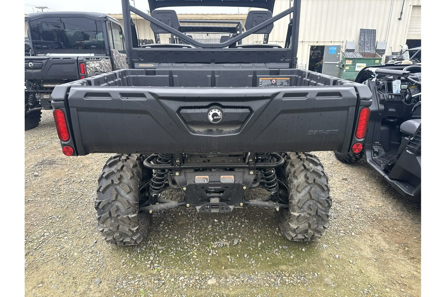 2024 Can-Am DEFENDER DPS HD10