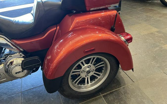 2011 Harley-Davidson FLHXXX - Street Glide Trike