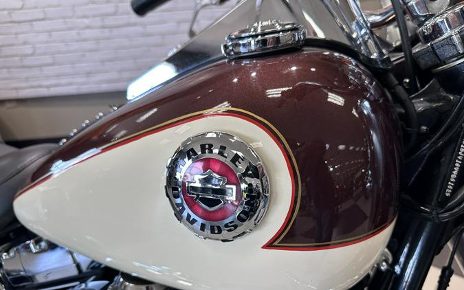 2000 Harley-Davidson® Heritage Softail® Classic white/broen