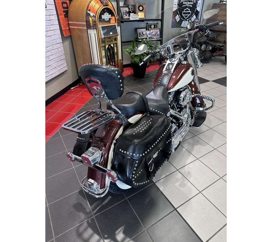 2000 Harley-Davidson® Heritage Softail® Classic white/broen
