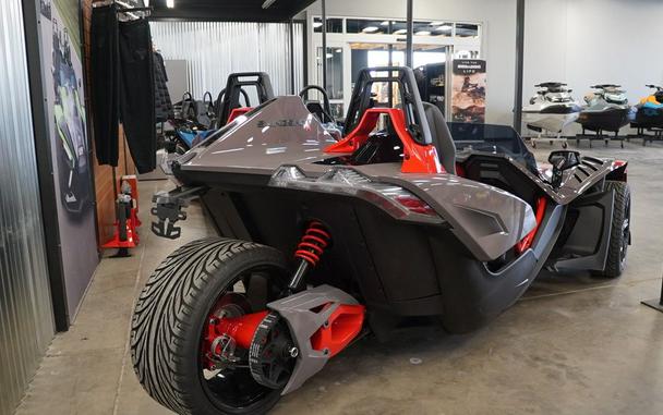 2026 Polaris Slingshot® R Manual Radiant Gray with Indy Red Pearl