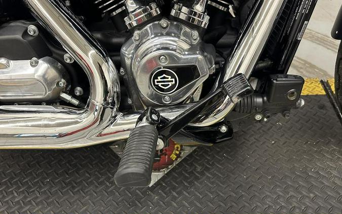 2025 Harley-Davidson® FXBB - Street Bob®