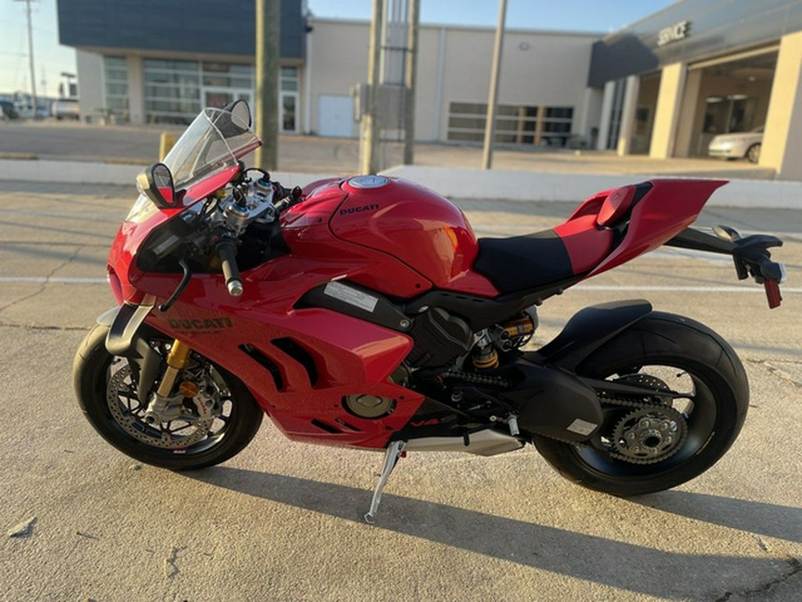 2024 Ducati Panigale V4 S Red