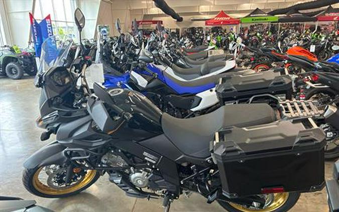 2025 Suzuki V-Strom 650XT Adventure
