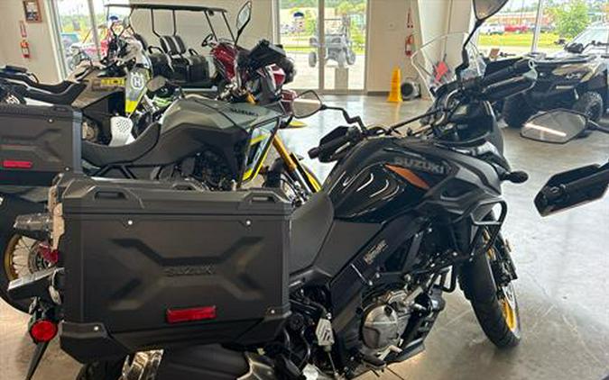 2025 Suzuki V-Strom 650XT Adventure