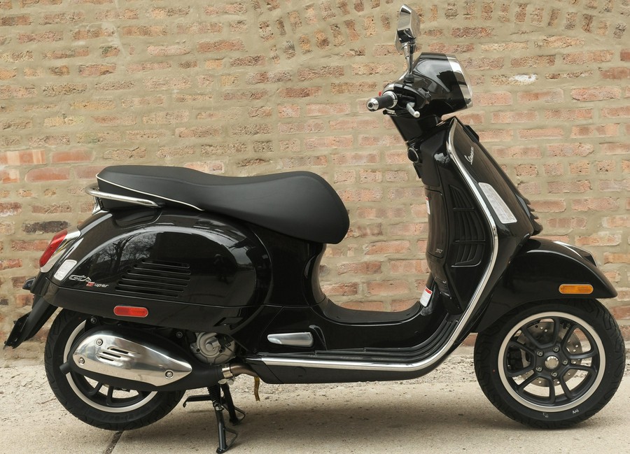 2025 Vespa GTS 310 Super