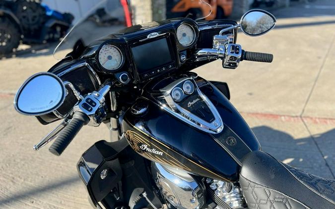 2025 Indian Motorcycle® Roadmaster® Elite Springfield Blue Candy