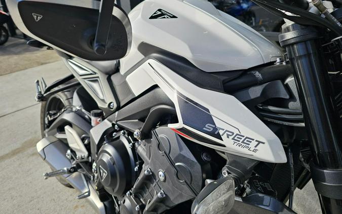2025 Triumph Street Triple 765 R