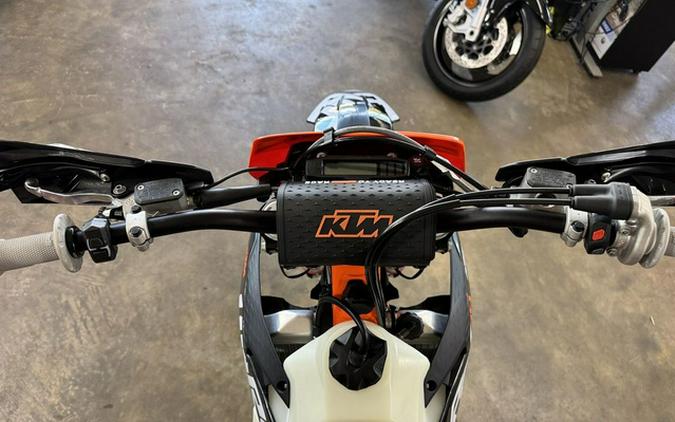 2027 KTM XC 300 W Hardenduro