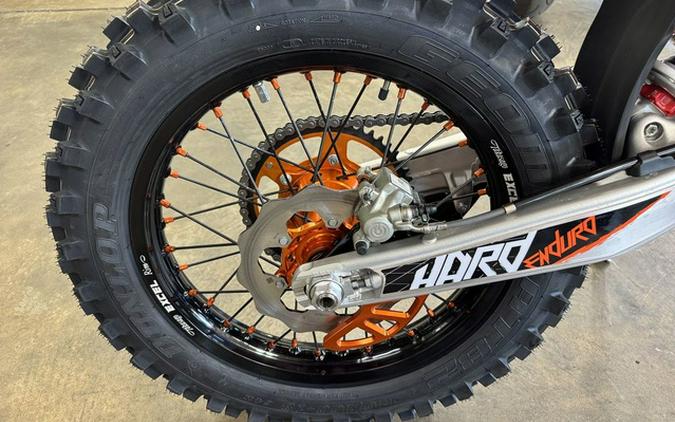 2027 KTM XC 300 W Hardenduro