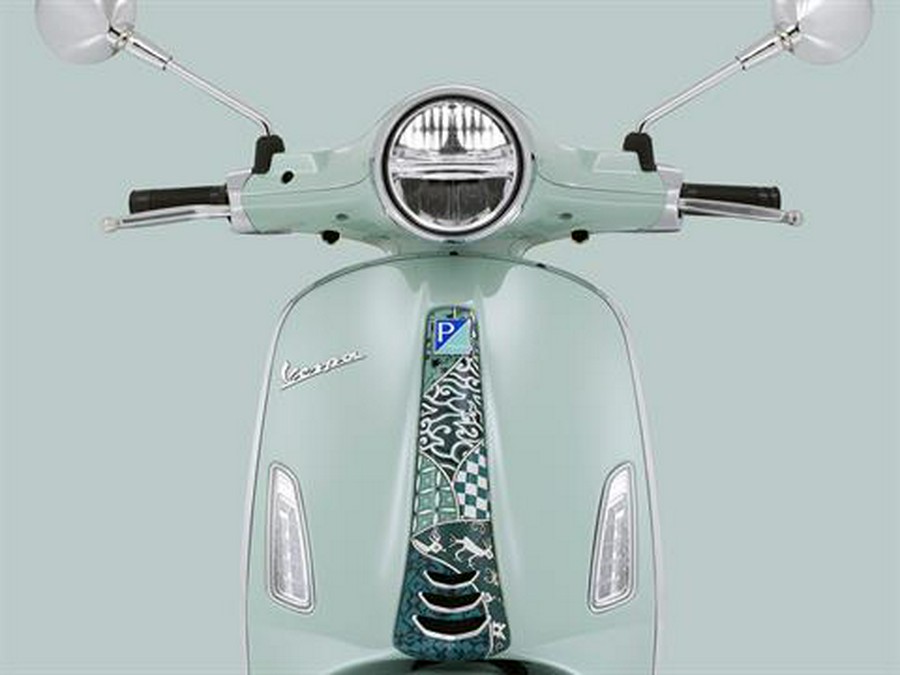 2025 Vespa Primavera 50 Batik