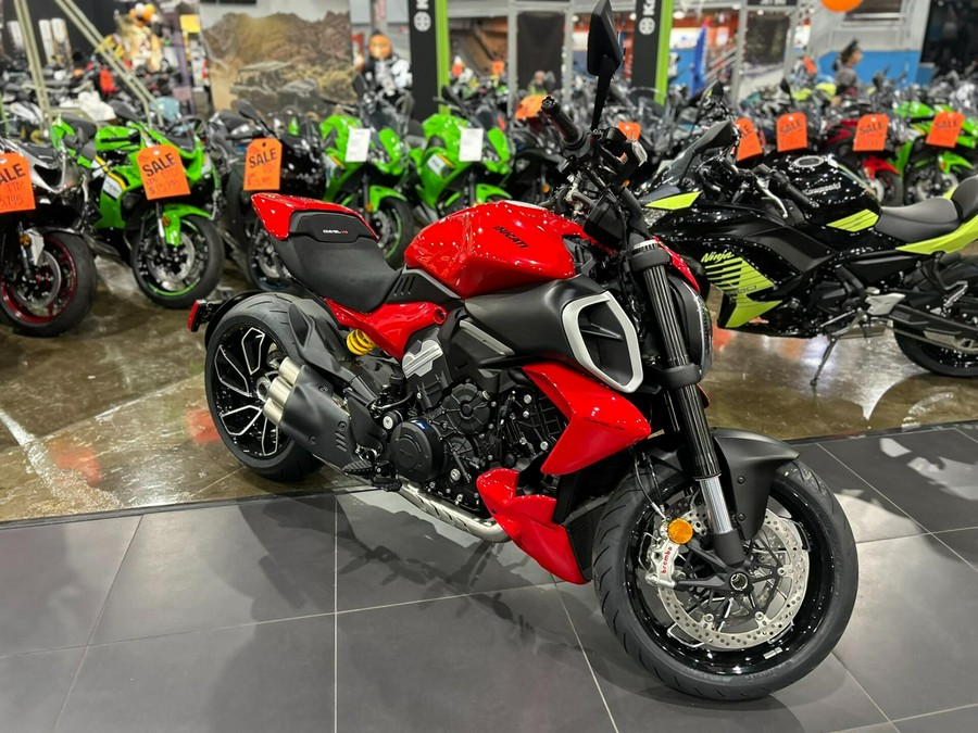 2025 Ducati DIAVEL V4
