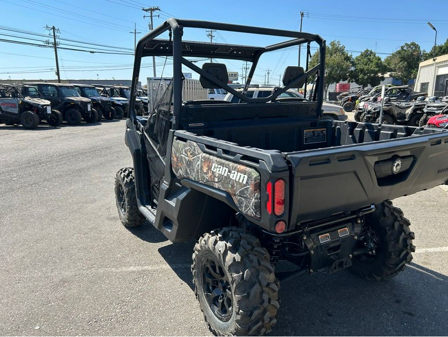 2024 Can-Am DEFENDER XT HD10