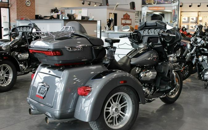 Used 2022 Harley-Davidson Tri Glide Ultra FLHTCUTG Trike For Sale In Medina, OH