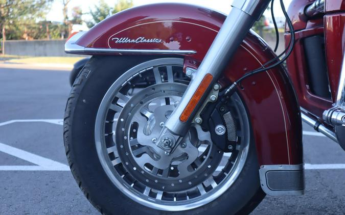 2011 Harley-Davidson Tri Glide Ultra Classic (FLHTCUTG)