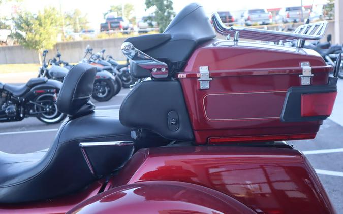 2011 Harley-Davidson Tri Glide Ultra Classic (FLHTCUTG)