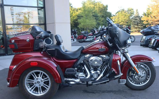 2011 Harley-Davidson Tri Glide Ultra Classic (FLHTCUTG)