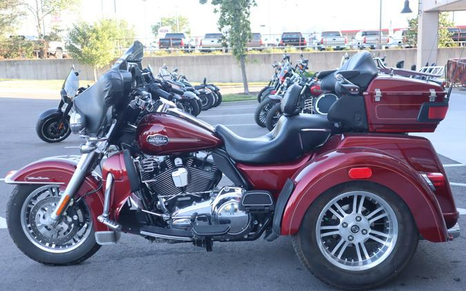 2011 Harley-Davidson Tri Glide Ultra Classic (FLHTCUTG)