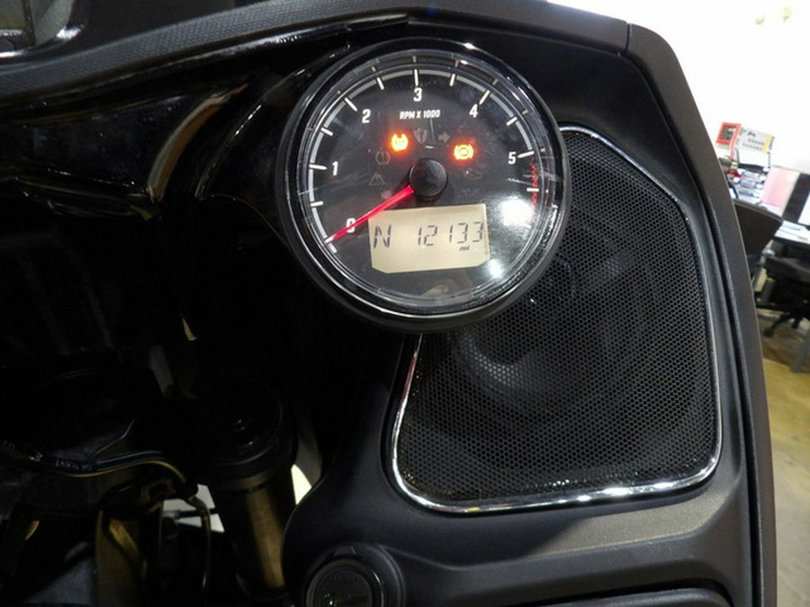 2021 Indian Challenger Titanium Smoke