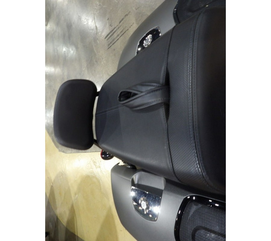 2021 Indian Challenger Titanium Smoke