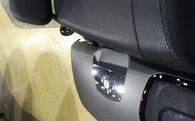 2021 Indian Challenger Titanium Smoke