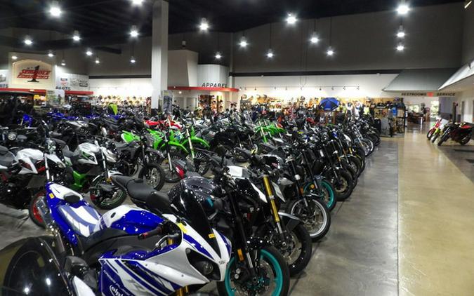 2021 Indian Challenger Titanium Smoke