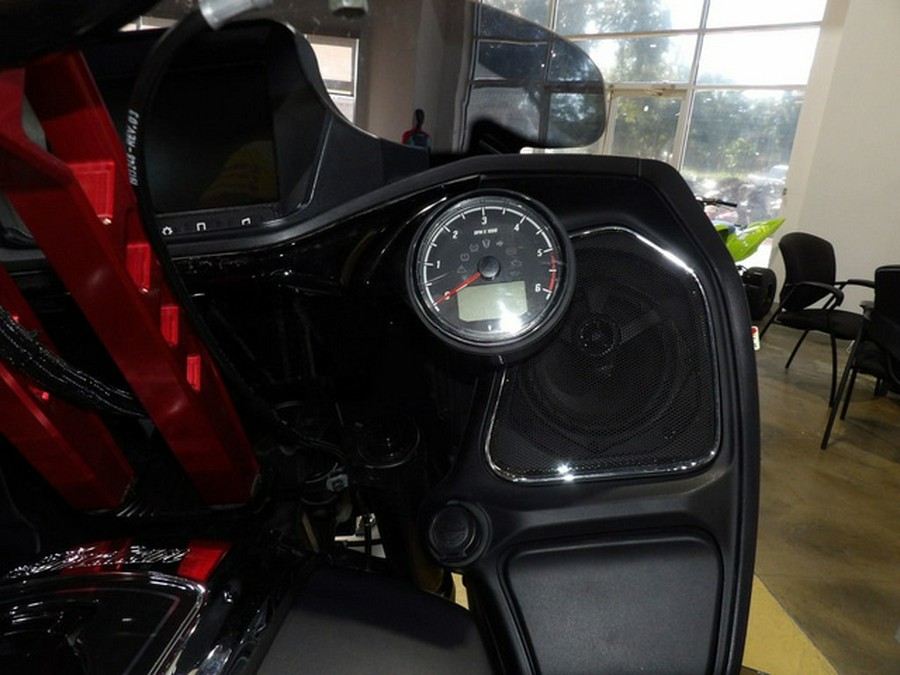 2021 Indian Challenger Titanium Smoke