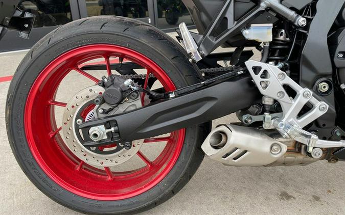 2026 Suzuki GSX 8TT
