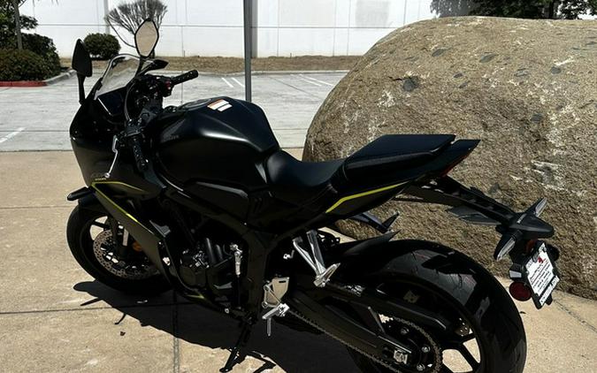 2026 Honda CBR650R E-Clutch