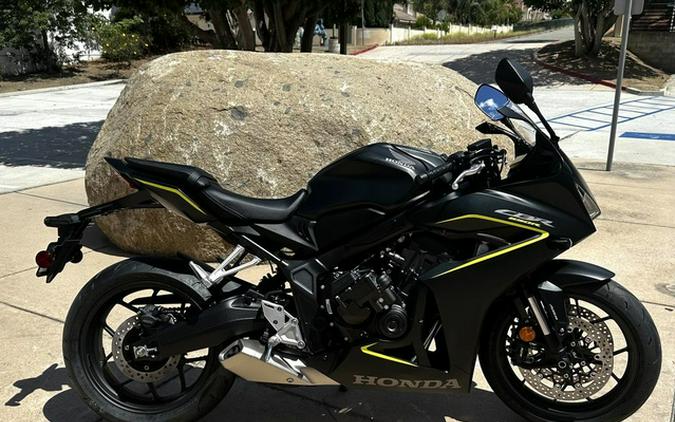 2026 Honda CBR650R E-Clutch